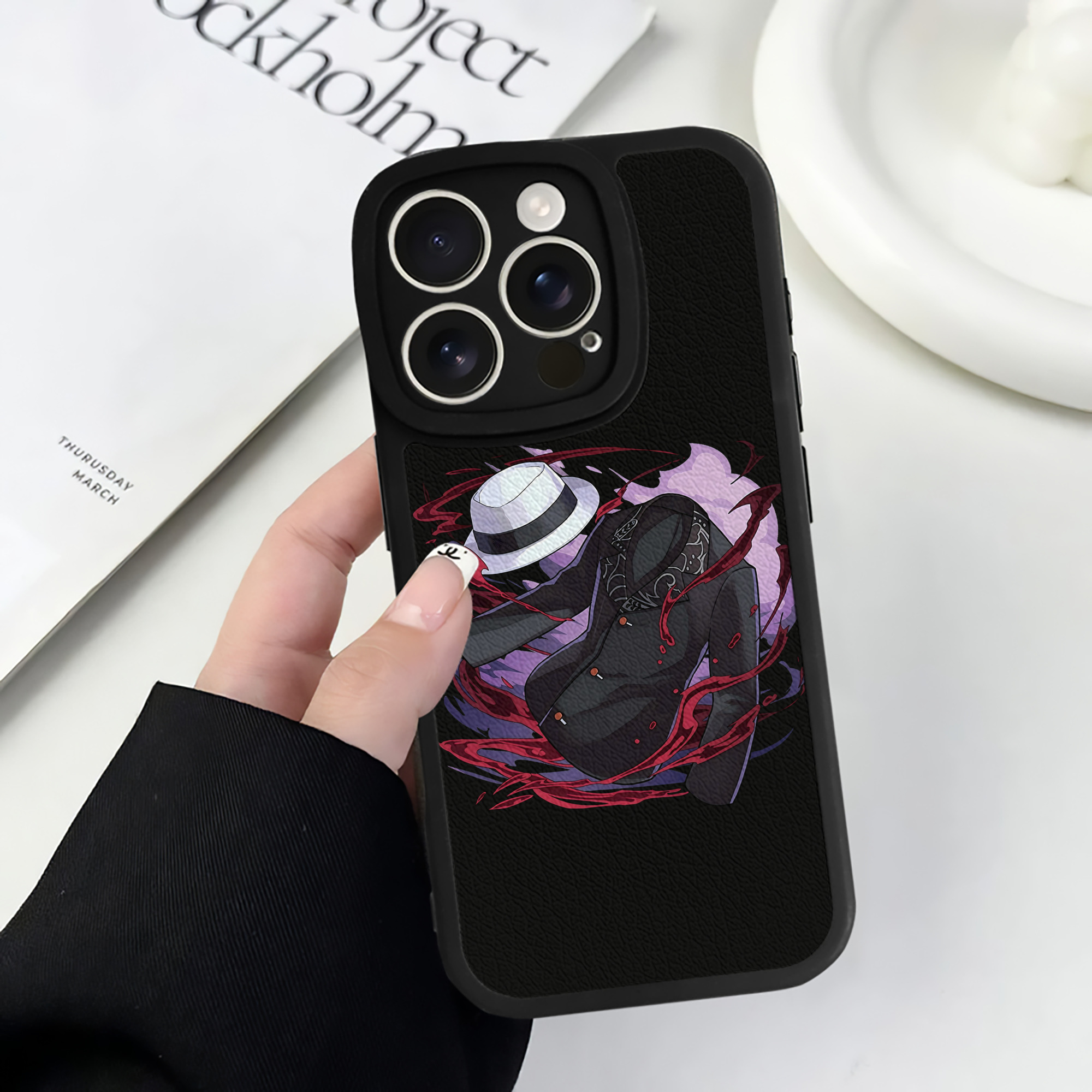 （画像用） 鬼滅の刃（きめつのやいば）鬼舞辻 無惨／きぶつじ むざん Kibutsuji Muzan 【iPhone 16シリーズ対応】シリコンスマホケース（レザー調） 材質：シリコン